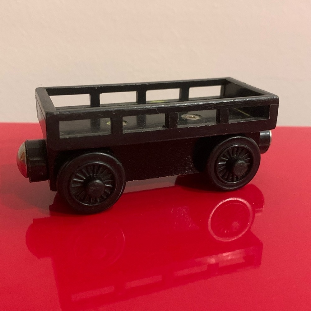 Thomas the Train Cargo Car - Wood & Plastic Carrying Car for Thomas & Friends